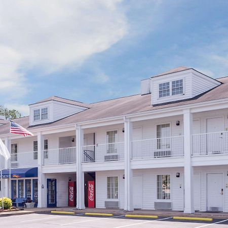 Baymont By Wyndham Albany At Albany Mall Экстерьер фото