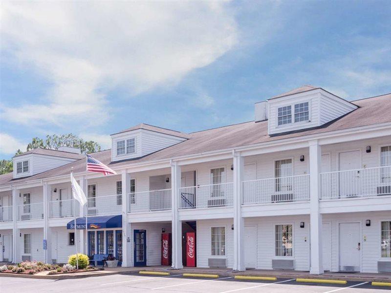 Baymont By Wyndham Albany At Albany Mall Экстерьер фото
